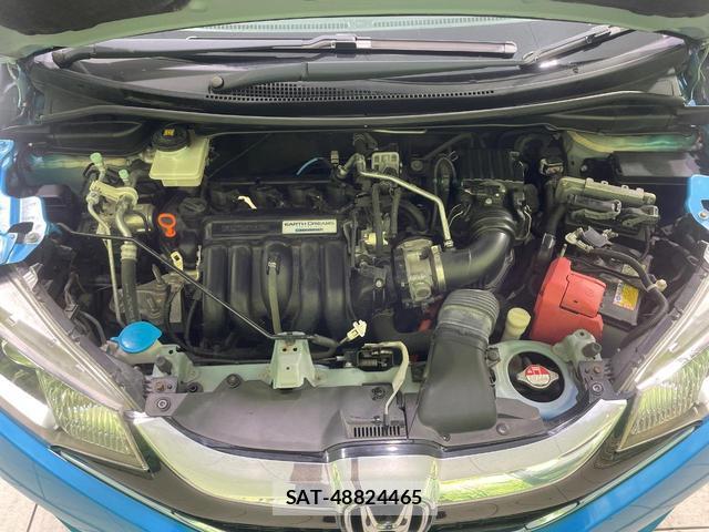 Honda FIT HYBRID 2015-10 8875065-17