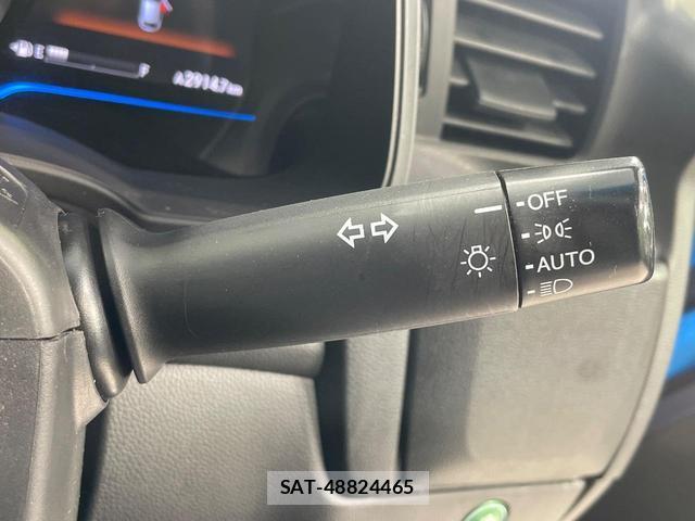 Honda FIT HYBRID 2015-10 8875065-6