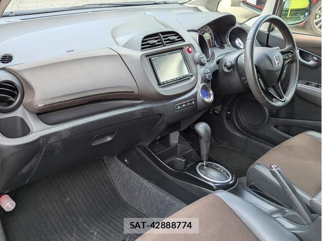 Honda FIT SHUTTLE HYBRID 2012-06 8875090-14