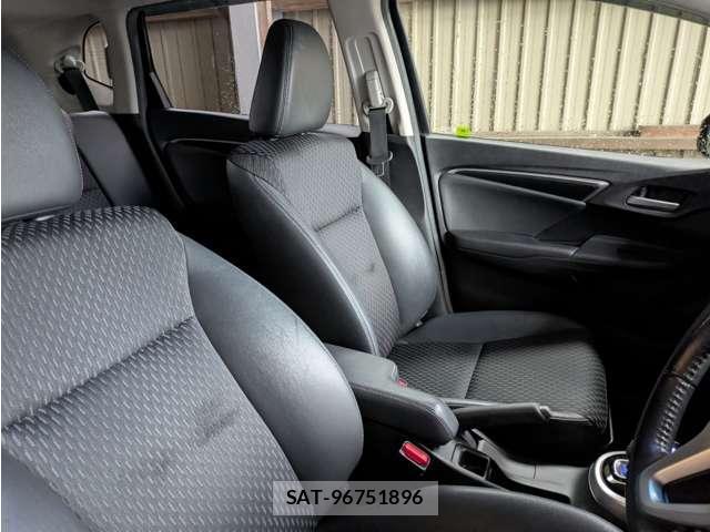 Honda FIT 2014-08 8872863-7