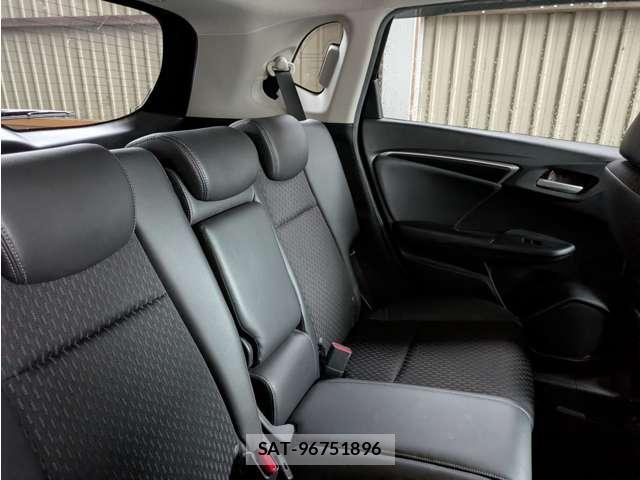 Honda FIT 2014-08 8872863-9