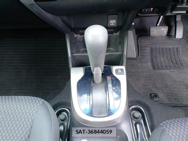 Honda FIT 2019-09 8872961-11