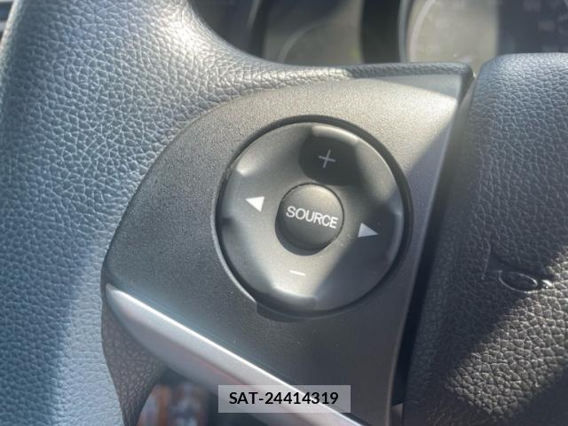 Honda FIT 2015-10 8873366-15