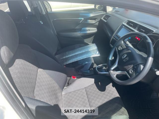 Honda FIT 2015-10 8873366-9