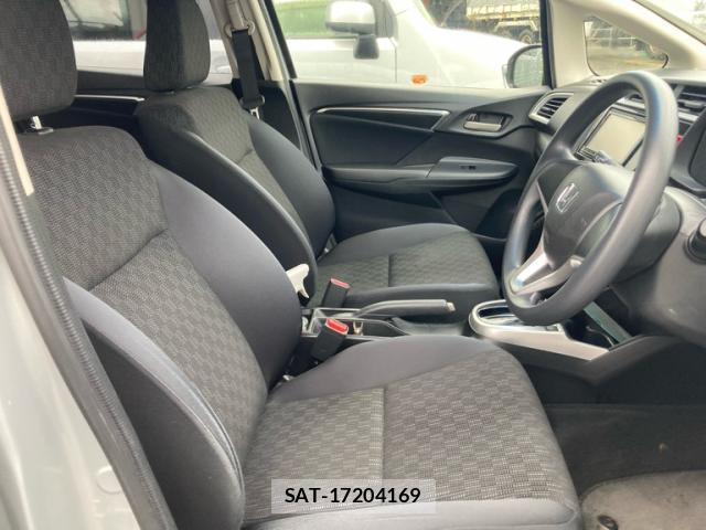 Honda FIT 2014-05 8873421-15