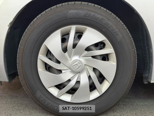 Honda FIT 2013-09 8874006-10
