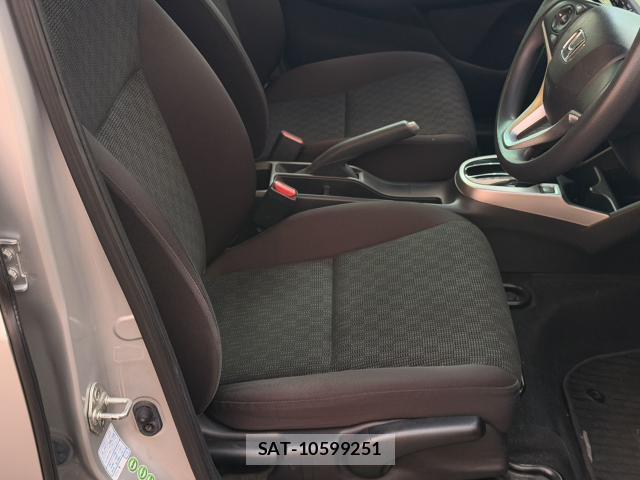 Honda FIT 2013-09 8874006-17