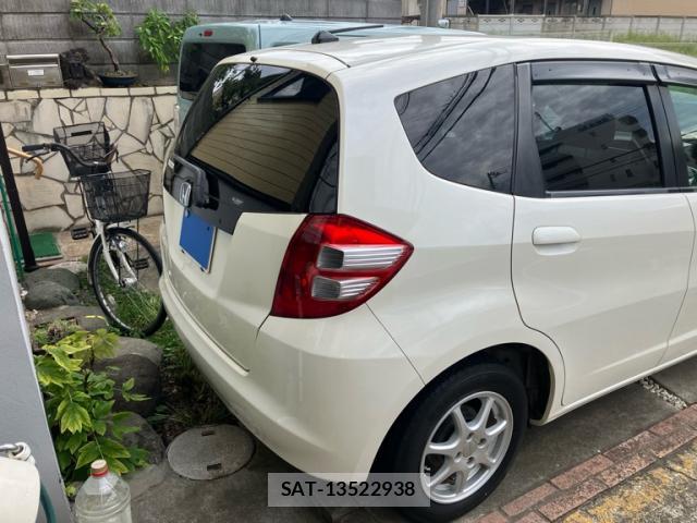 Honda FIT 2010-02 8875607-1