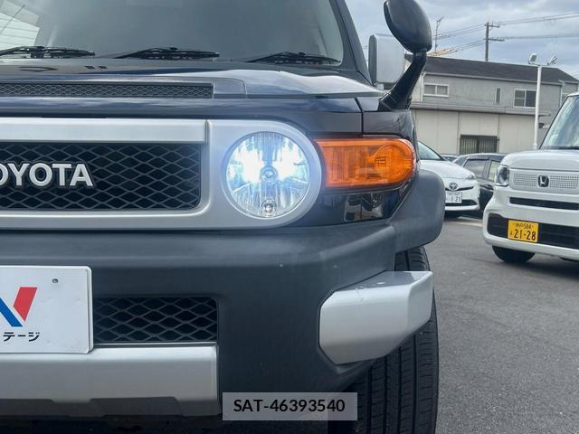 Toyota FJ CRUISER 2012-09 8873215-11