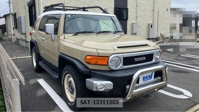 Toyota FJ CRUISER 2015-02 8874408-11