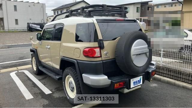 Toyota FJ CRUISER 2015-02 8874408-13