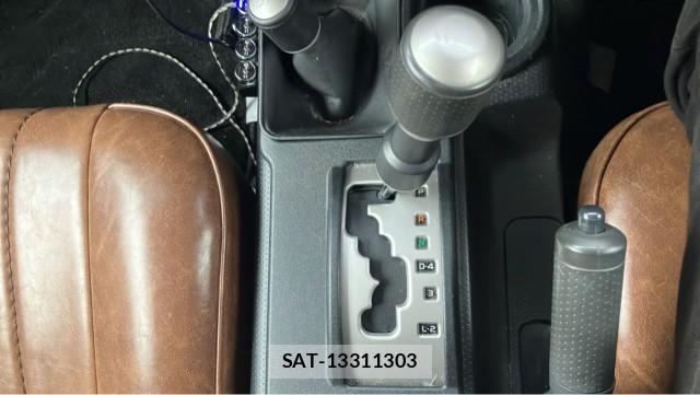 Toyota FJ CRUISER 2015-02 8874408-14