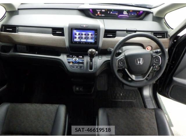 Honda FREED 2021-08 8875422-2