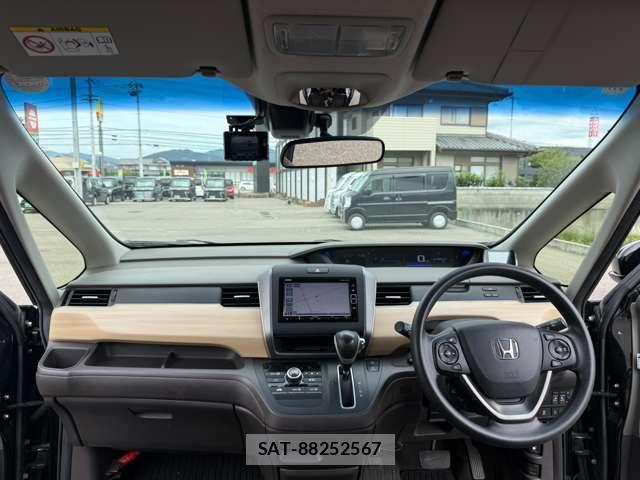 Honda FREED 2018-06 8873704-17