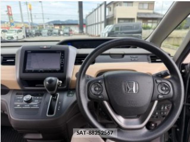 Honda FREED 2018-06 8873704-18