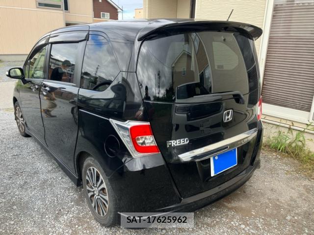 Honda FREED 2014-04 8874942-13