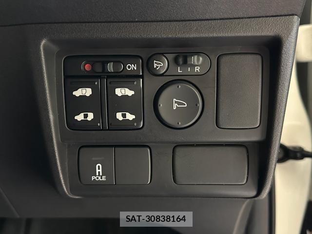 Honda FREED 2011-04 8875098-4