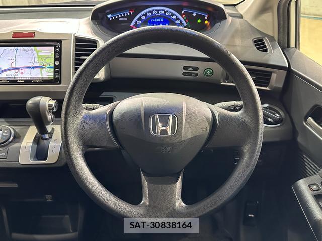 Honda FREED 2011-04 8875098-6