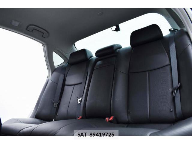 Nissan FUGA HYBRID 2011-11 8874067-3
