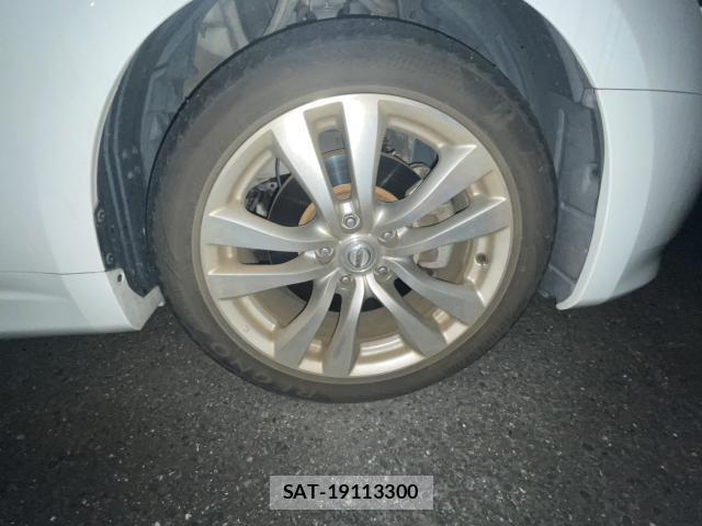 Nissan FUGA 2009-09 8874591-8