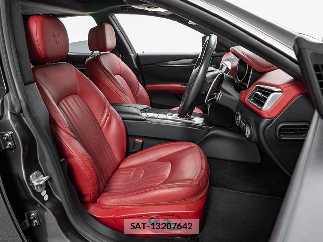 Maserati GHIBLI 2016-01 8874276-6