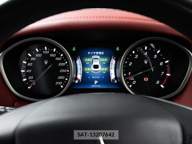 Maserati GHIBLI 2016-01 8874276-8