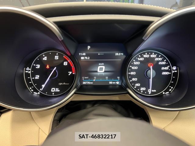 ALFA ROMEO Giulia 2019-11 8872600-10