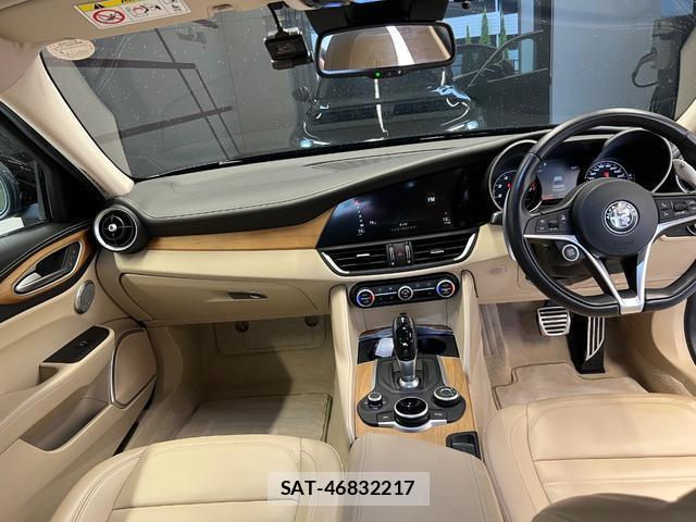 ALFA ROMEO Giulia 2019-11 8872600-14