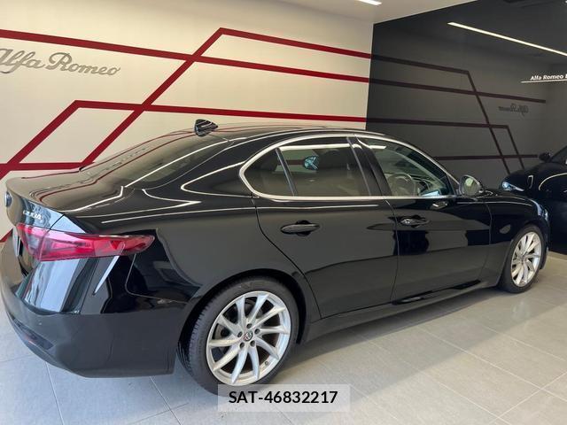 ALFA ROMEO Giulia 2019-11 8872600-6