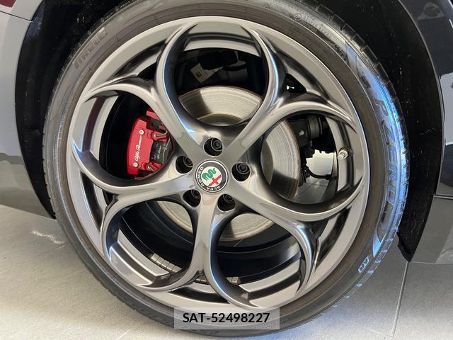 ALFA ROMEO Giulia 2021-09 8872602-14