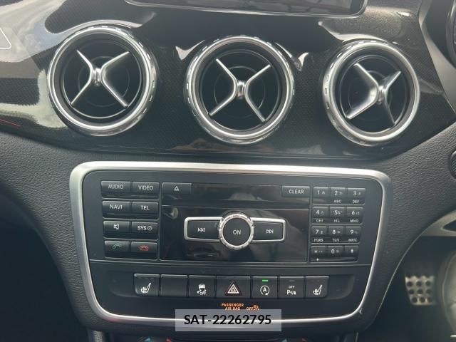 Mercedes Benz GLA-CLASS 2014-05 8874057-17