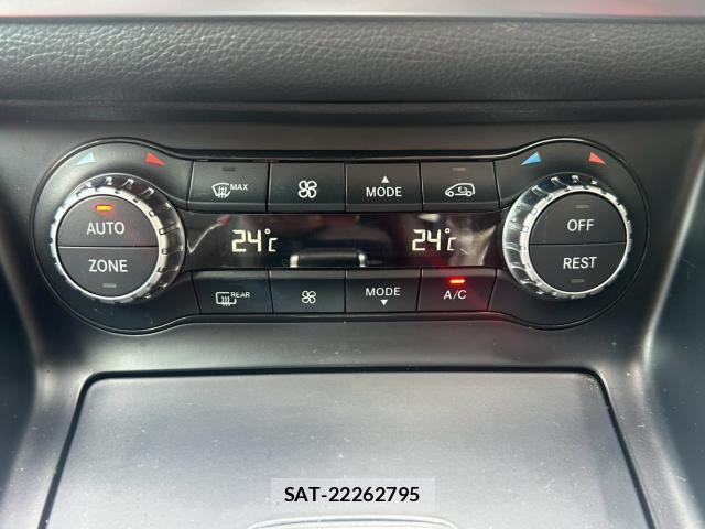 Mercedes Benz GLA-CLASS 2014-05 8874057-18