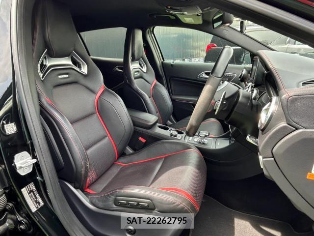 Mercedes Benz GLA-CLASS 2014-05 8874057-5