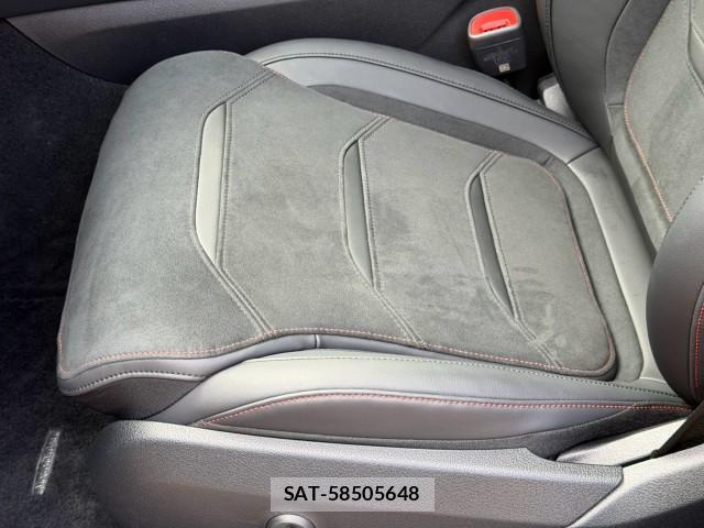 Mercedes Benz GLC-CLASS 2025-11 8872775-15