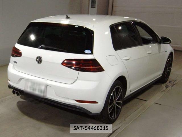 VolksWagen GOLF GTE 2019-03 8874900-1