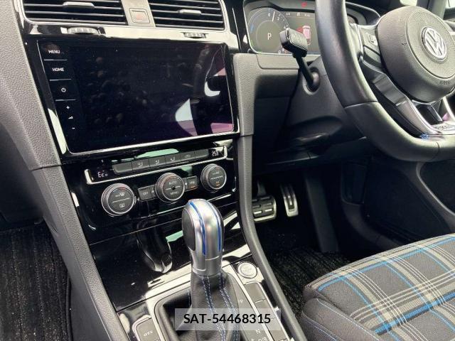 VolksWagen GOLF GTE 2019-03 8874900-6