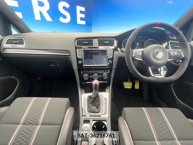 VolksWagen GOLF GTI 2016-06 8872645-1