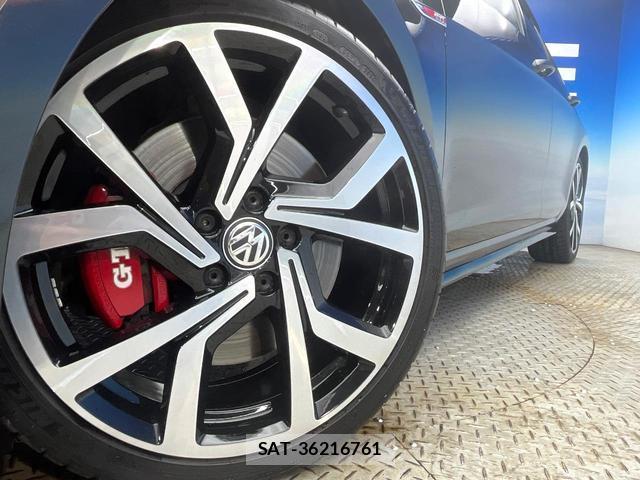 VolksWagen GOLF GTI 2016-06 8872645-14
