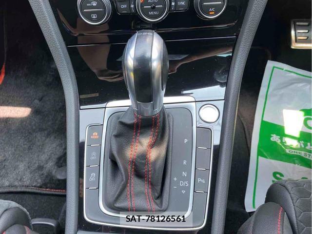 VolksWagen GOLF GTI 2019-09 8873566-13