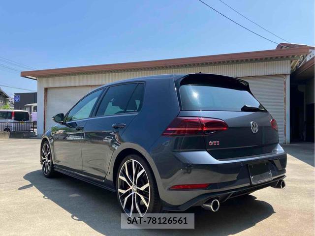 VolksWagen GOLF GTI 2019-09 8873566-7