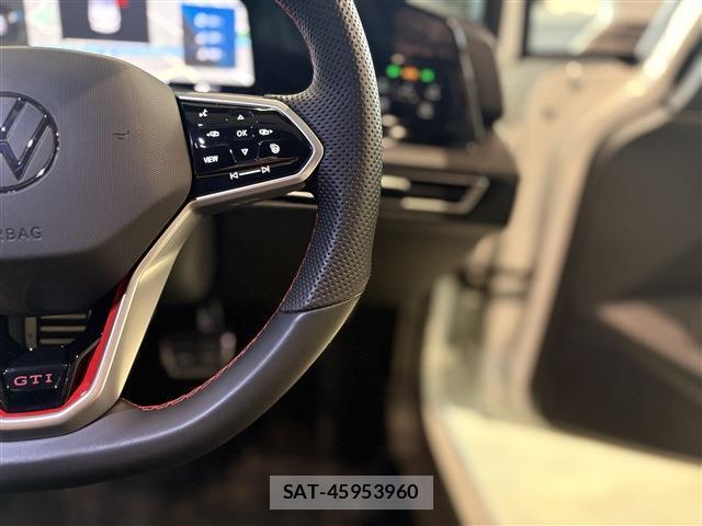 VolksWagen GOLF GTI 2023-06 8873813-13