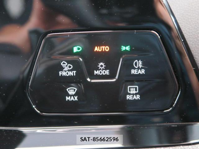 VolksWagen GOLF R VARIANT 2023-11 8872792-14