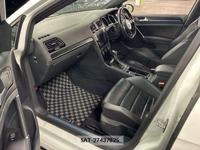 VolksWagen GOLF R VARIANT 2016-01 8874910-13