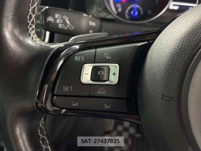 VolksWagen GOLF R VARIANT 2016-01 8874910-8
