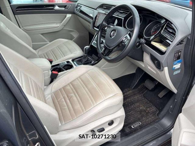 VolksWagen GOLF TOURAN 2019-01 8874904-3