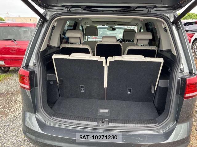 VolksWagen GOLF TOURAN 2019-01 8874904-4