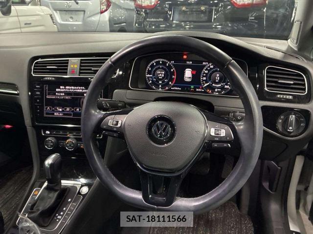 VolksWagen GOLF 2020-11 8875413-2
