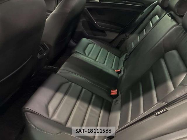 VolksWagen GOLF 2020-11 8875413-6