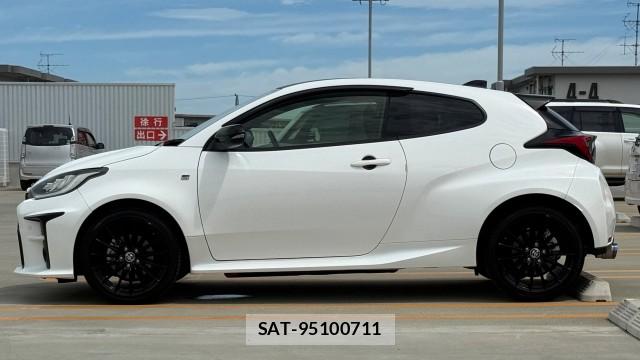 Toyota Gr Yaris 2021-04 8874475-10