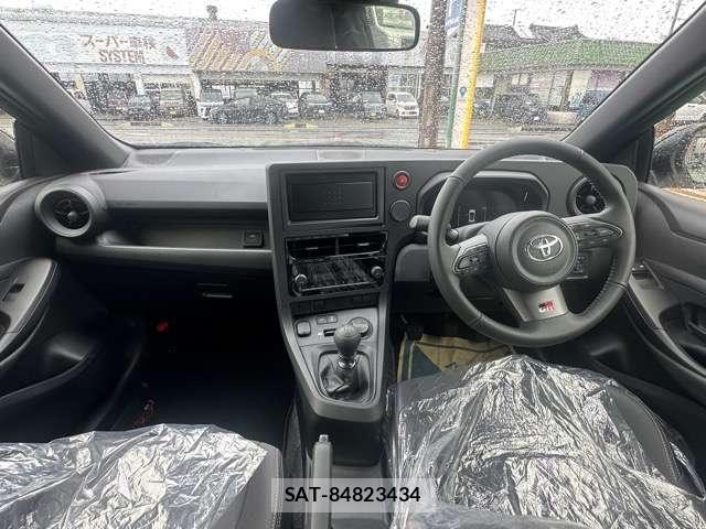 Toyota Gr Yaris 2025-06 8875588-2
